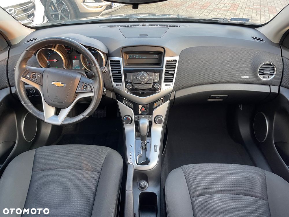 Chevrolet Cruze - 17