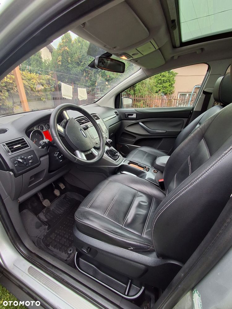 Ford Kuga - 7