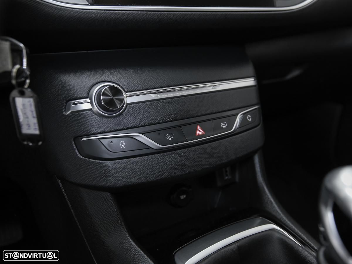 Peugeot 308 SW 1.5 BlueHDi Style - 18