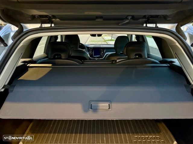 Volvo XC 60 2.0 T8 PHEV Inscription AWD - 38