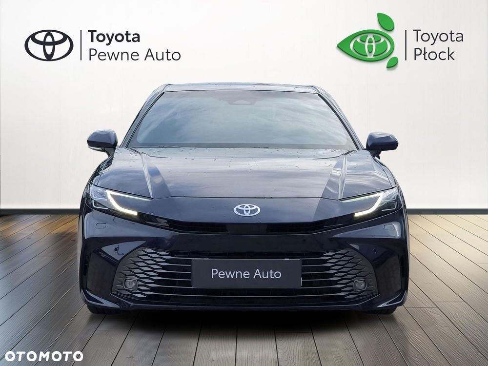Toyota Camry - 10