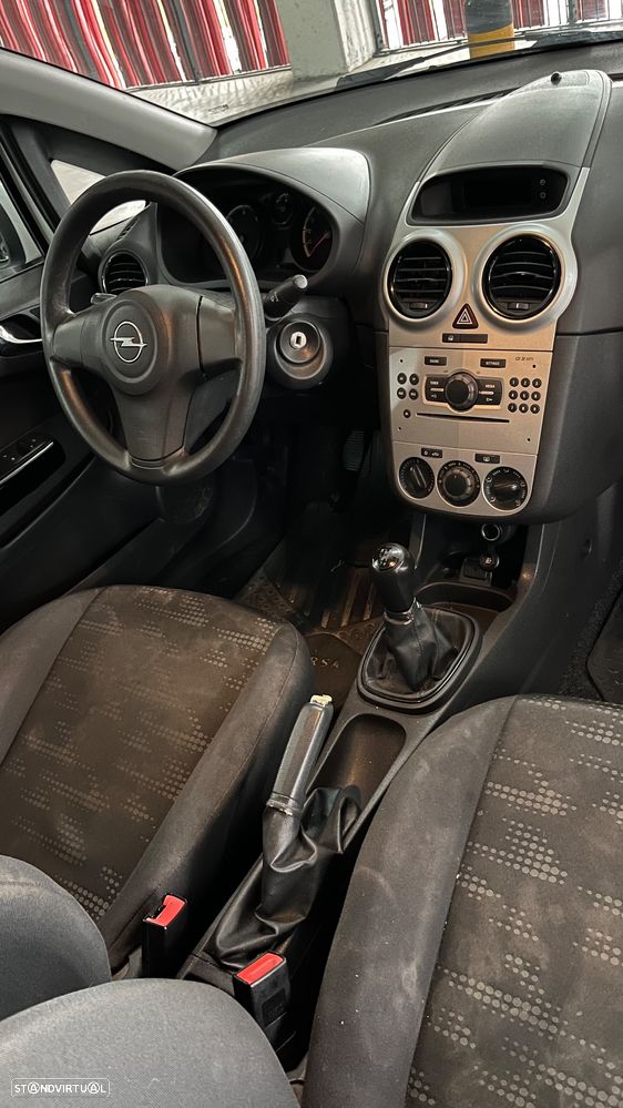Opel Corsa 1.3 Ctdi Van Ar condicionado - 7