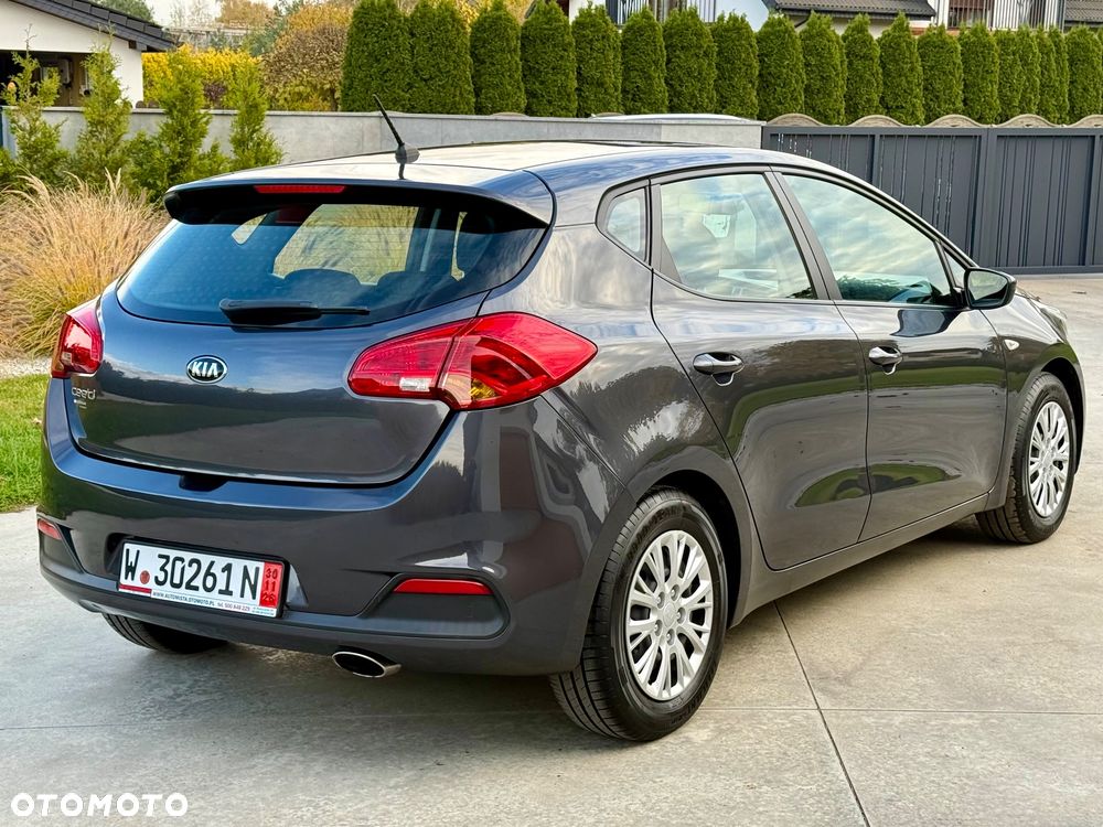 Kia Ceed 1.4 CVVT Attract - 11