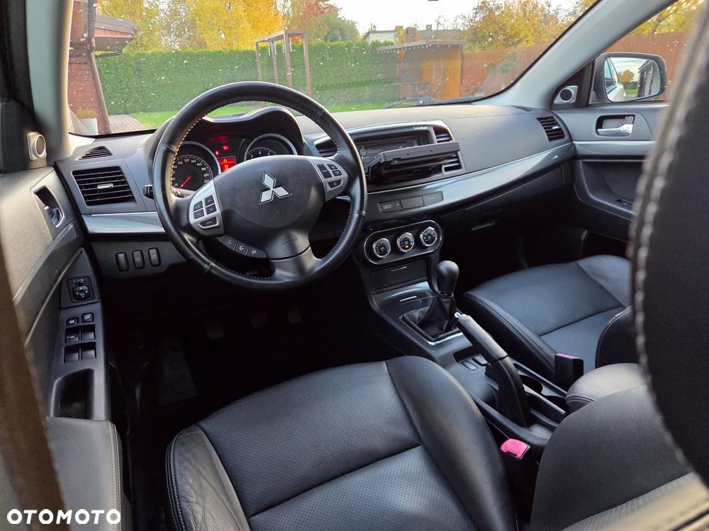 Mitsubishi Lancer 1.8 Instyle NAVI - 19