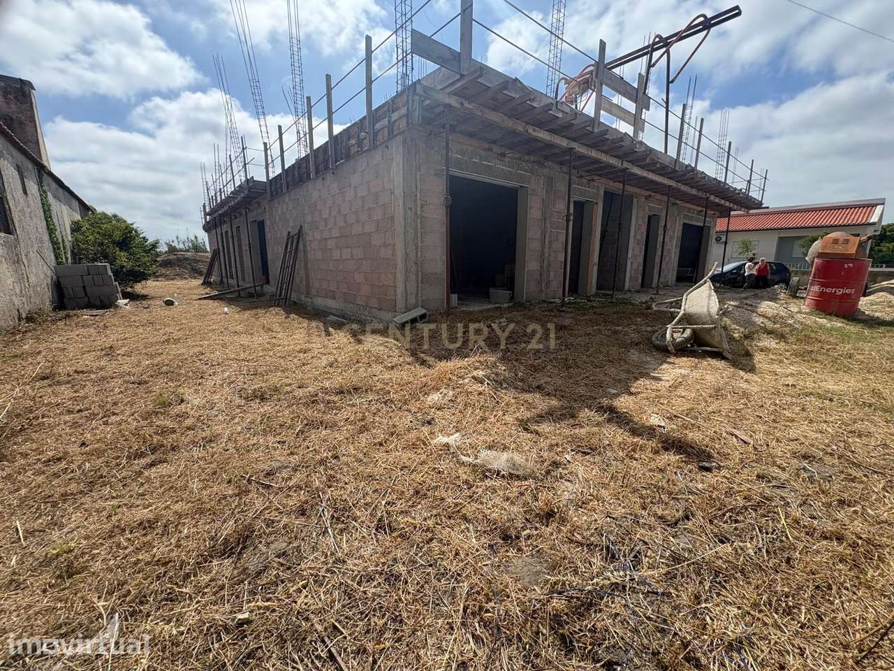 Prédio com 7 frações em fase de construção em Mira - Grande imagem: 5/12