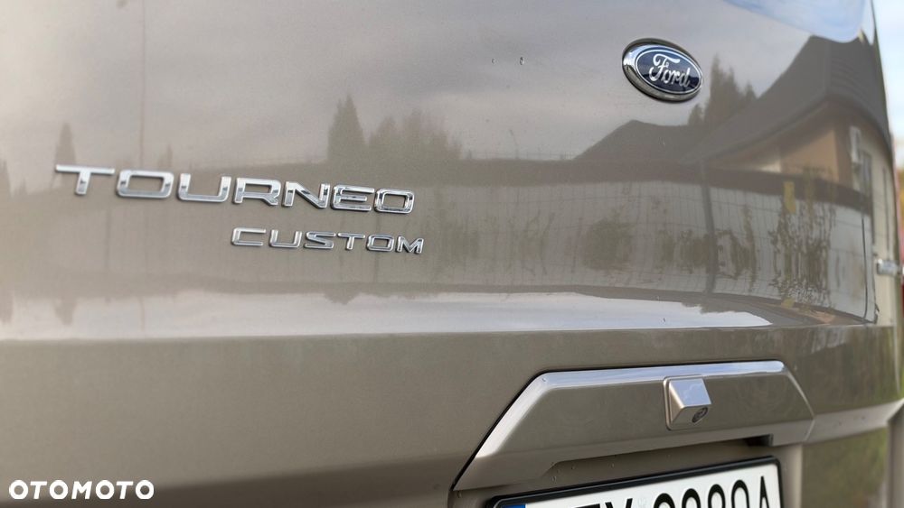 Ford Tourneo Custom 2.0 EcoBlue Hybrid L2 Titanium - 6