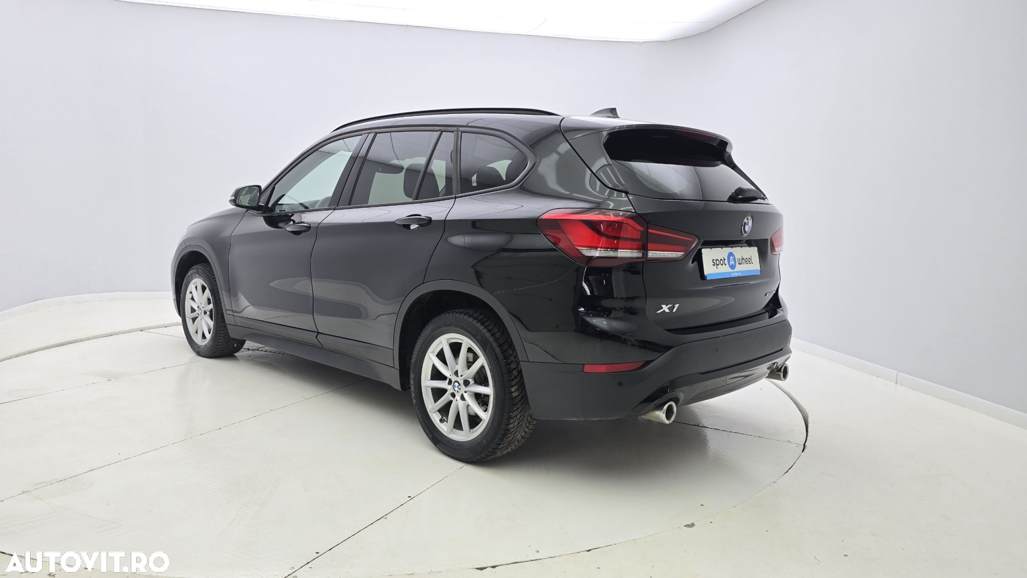 BMW X1 - 8