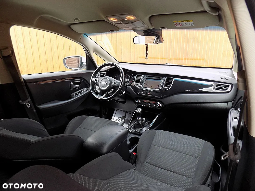 Kia Carens 1.7 CRDi M 7os - 20