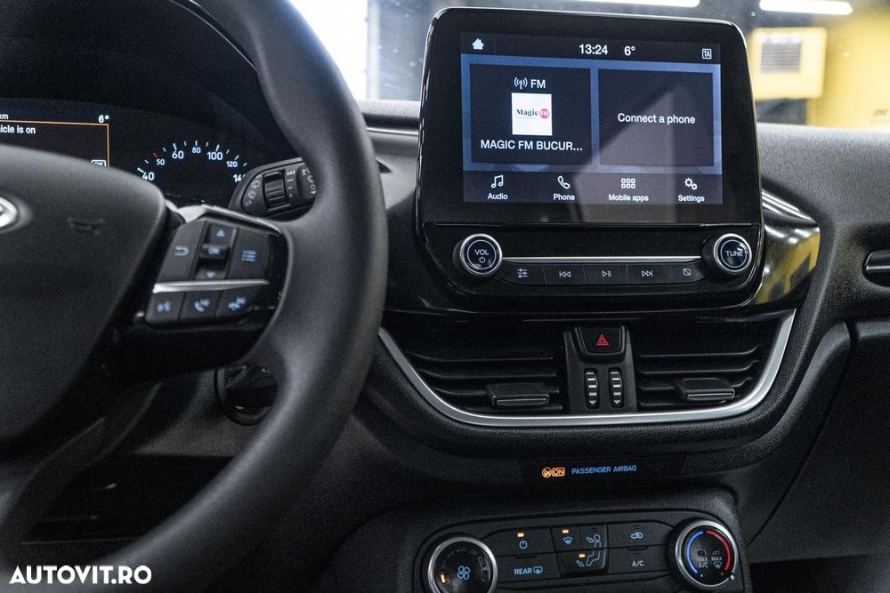 Ford Fiesta 1.1 Trend Connected - 33