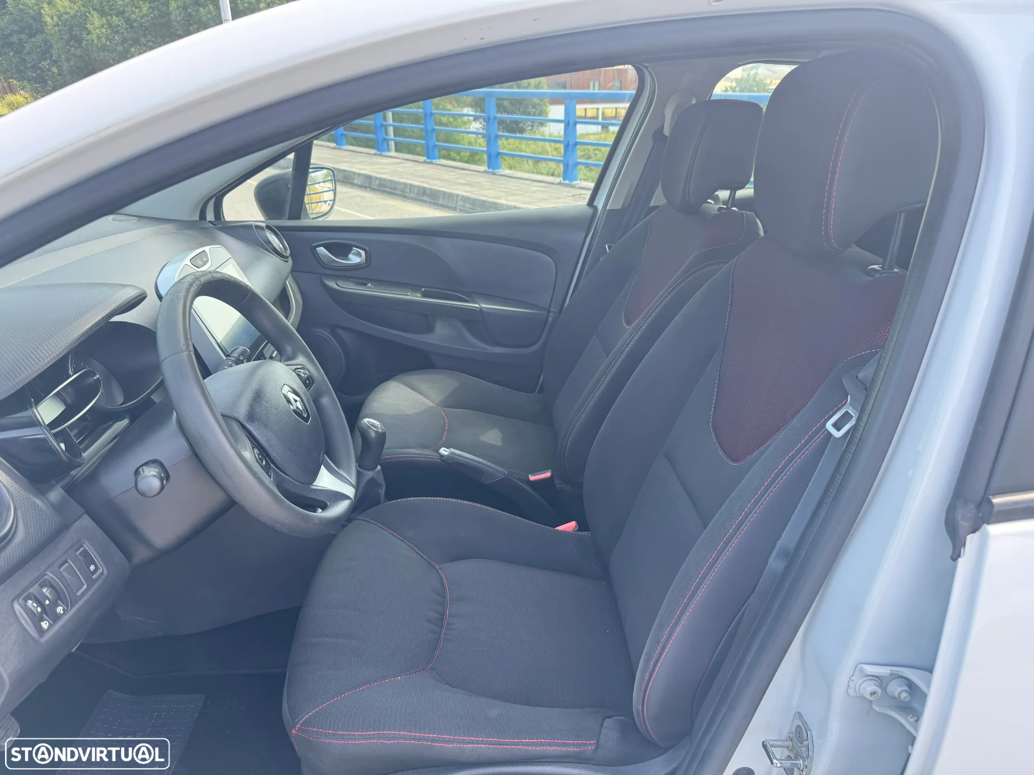 Renault Clio 1.5 dCi Comfort - 10