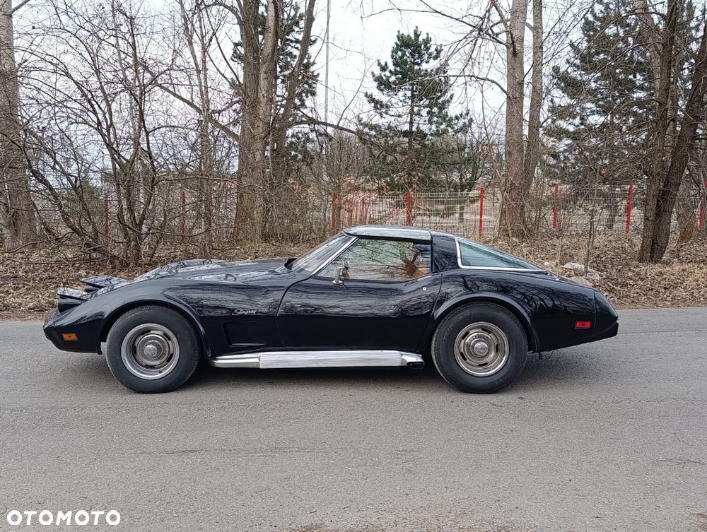 Chevrolet Corvette - 2