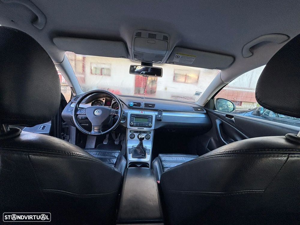 VW Passat 2.0 TDI Highline - 8