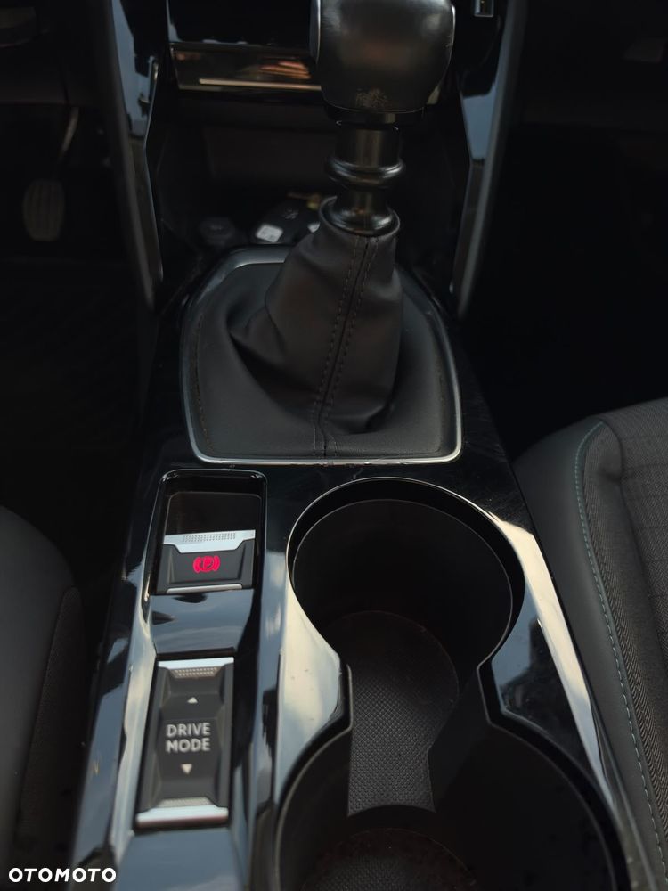 Peugeot 208 BlueHDi 100 Allure - 23