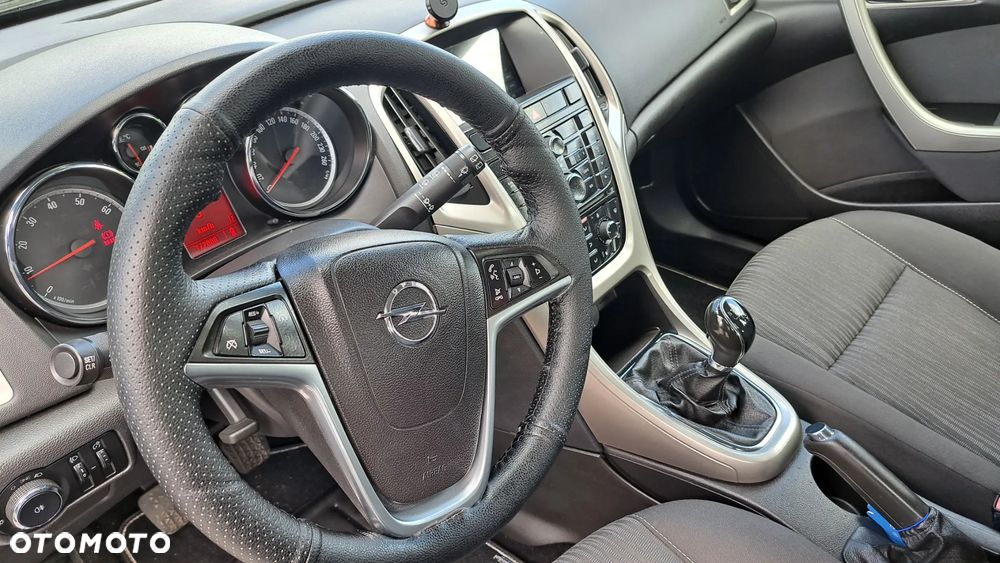 Opel Astra 1.4 T Cosmo - 10