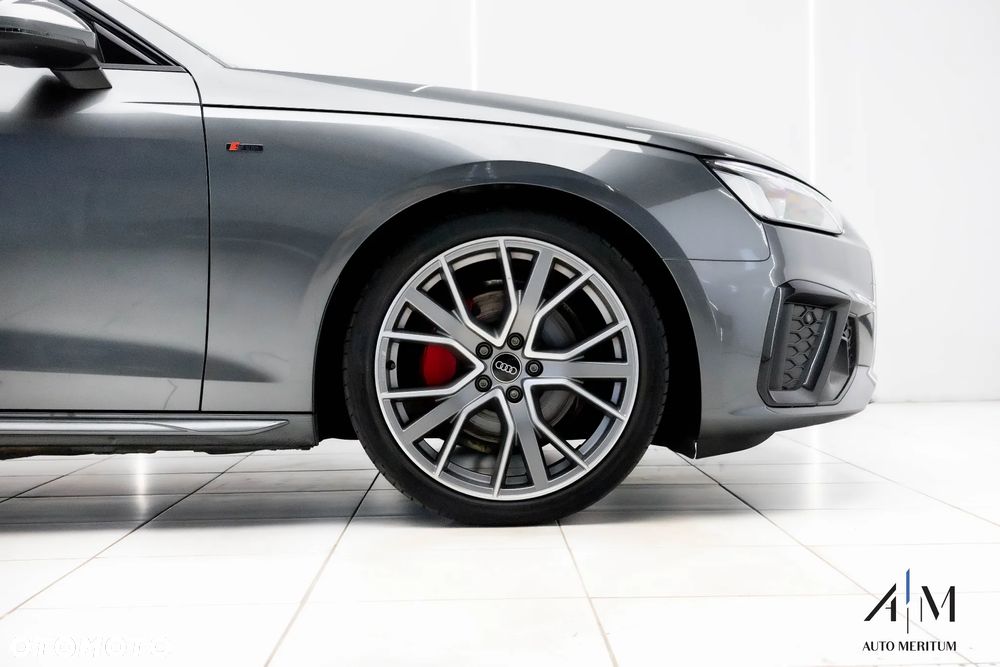 Audi A4 Avant 40 TDI quattro S tronic S line - 9