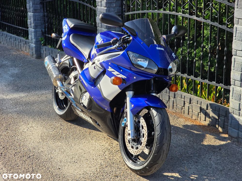 Yamaha R6 - 4