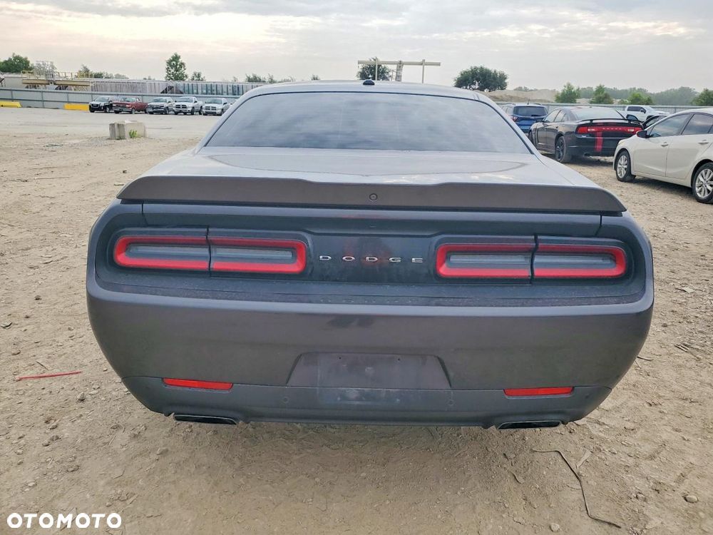 Dodge Challenger Automatik R/T Plus - 6