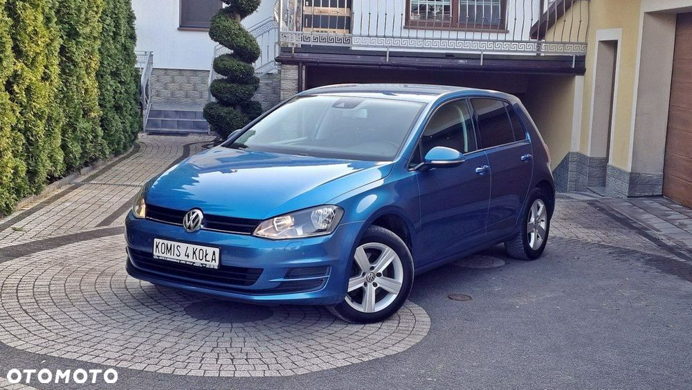 Volkswagen Golf - 1
