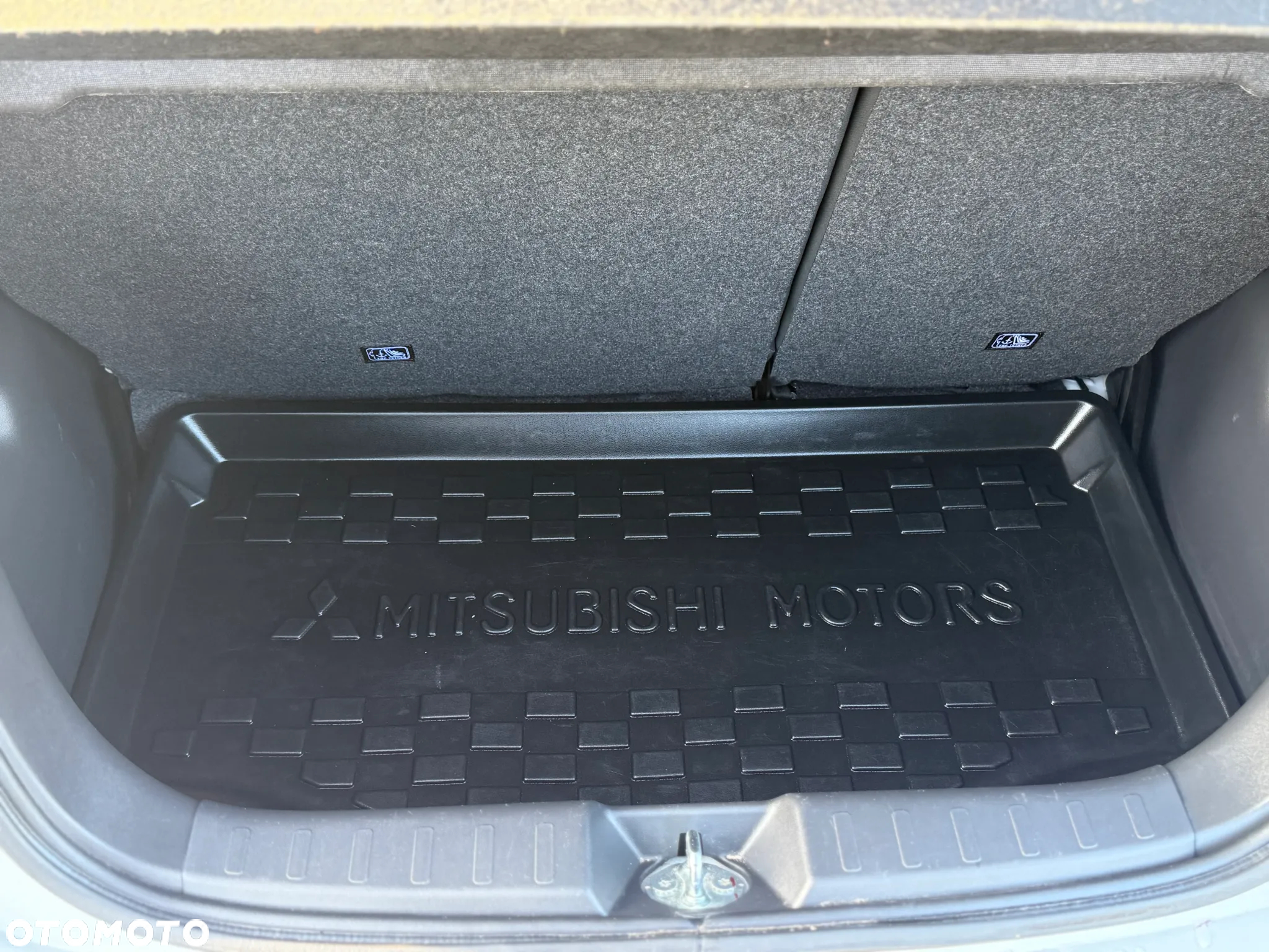 Mitsubishi Space Star 1.2 AS&G Instyle CVT - 11