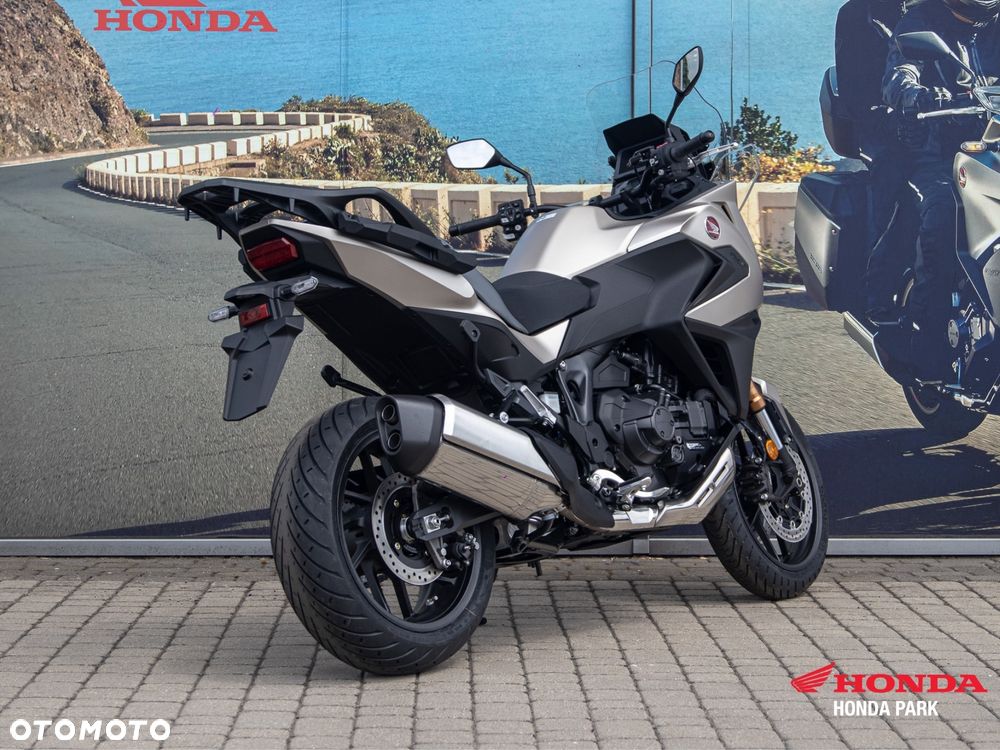 Honda NT - 5
