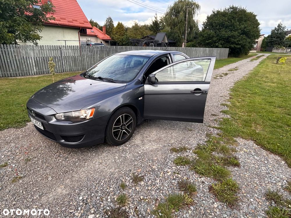 Mitsubishi Lancer 1.6 Inform - 13