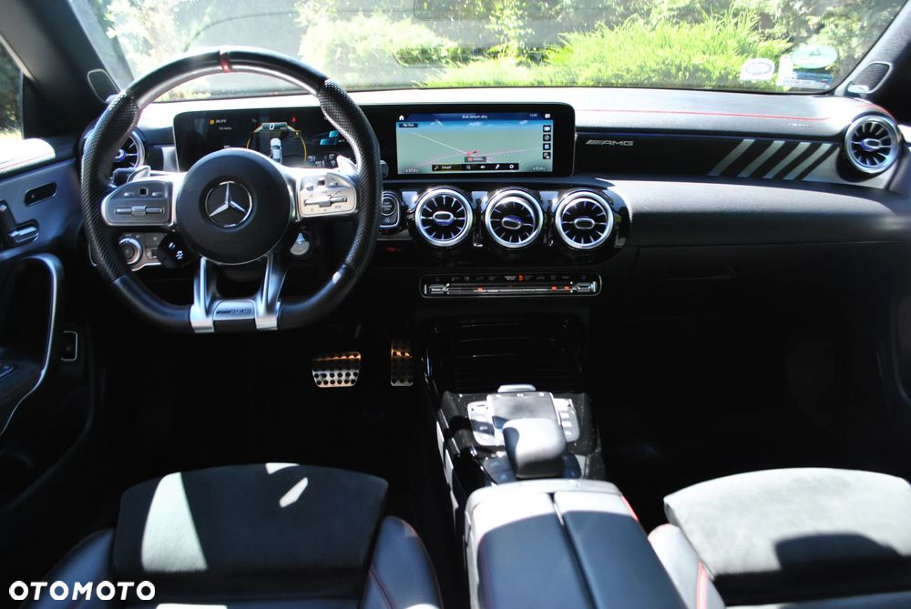 Mercedes-Benz CLA AMG 35 4-Matic 7G-DCT - 14