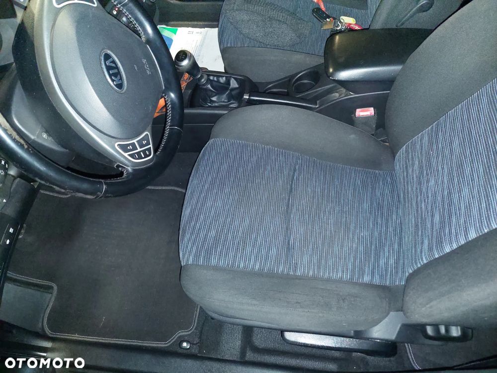 Kia Ceed 1.6 Crdi Optimum + - 17
