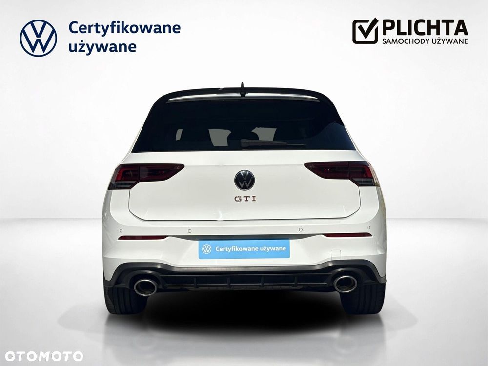 Volkswagen Golf - 5