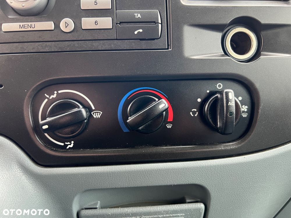 Ford Ford Transit Furgon Brygadowy 6 os. 4x4 L3H3 2.2 TDCI 125KM HAK 4x4 - 16