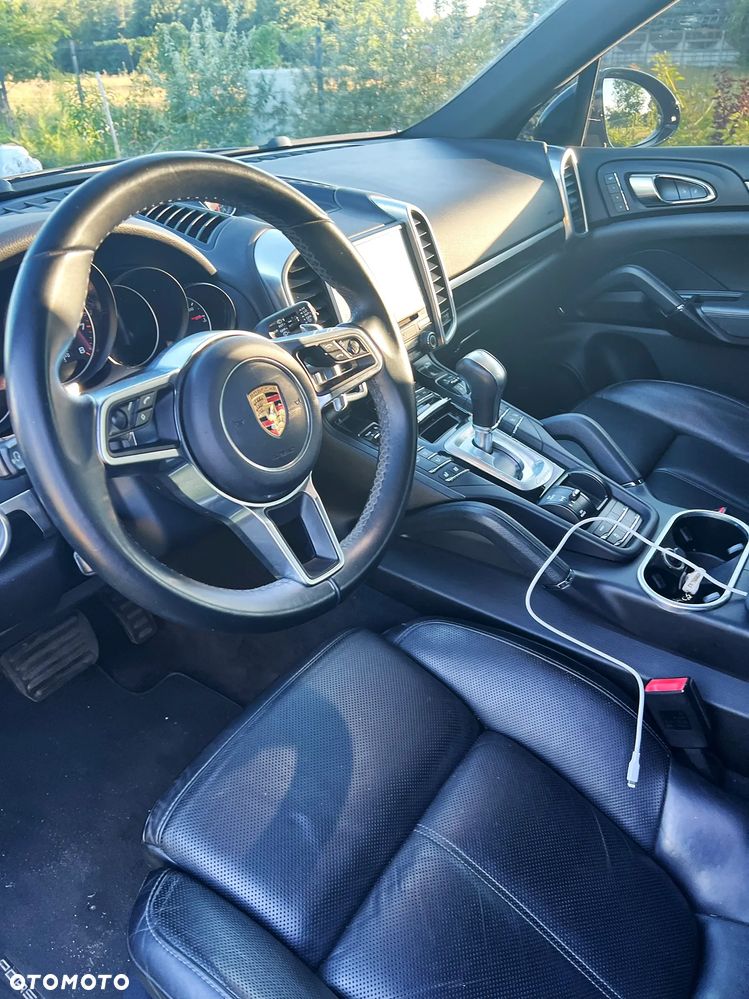 Porsche Cayenne Platinum Edition - 5