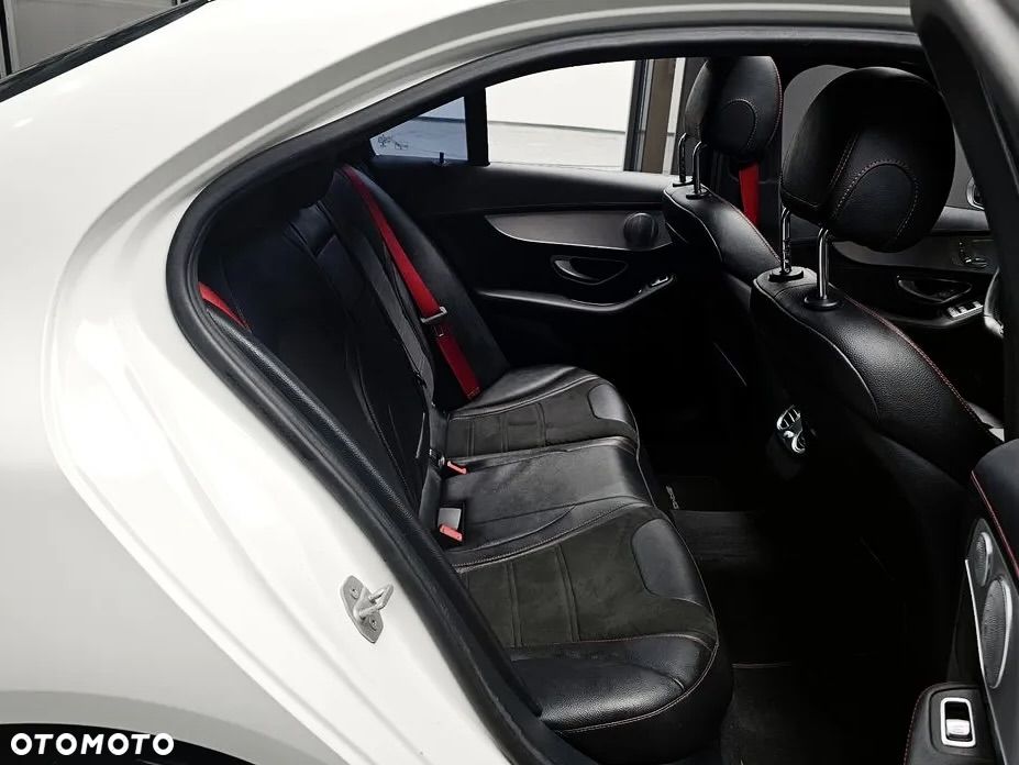 Mercedes-Benz Klasa C 450 AMG 4Matic 7G-TRONIC - 11