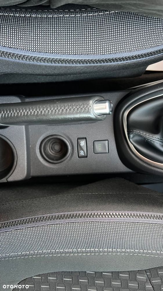 Renault Captur ENERGY TCe 120 Experience - 17