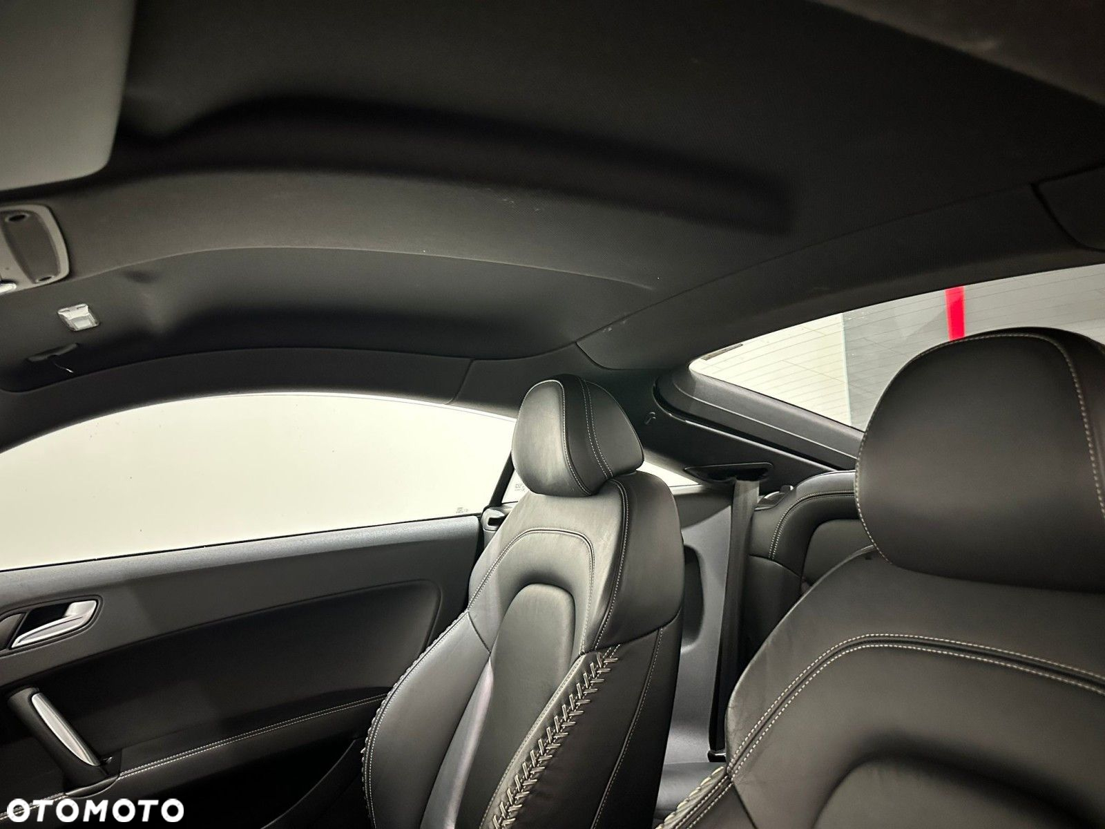 Audi TT S Coupé - 29