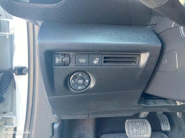 Citroën C4 PureTech 130 Stop&Start EAT8 SHINE - 22