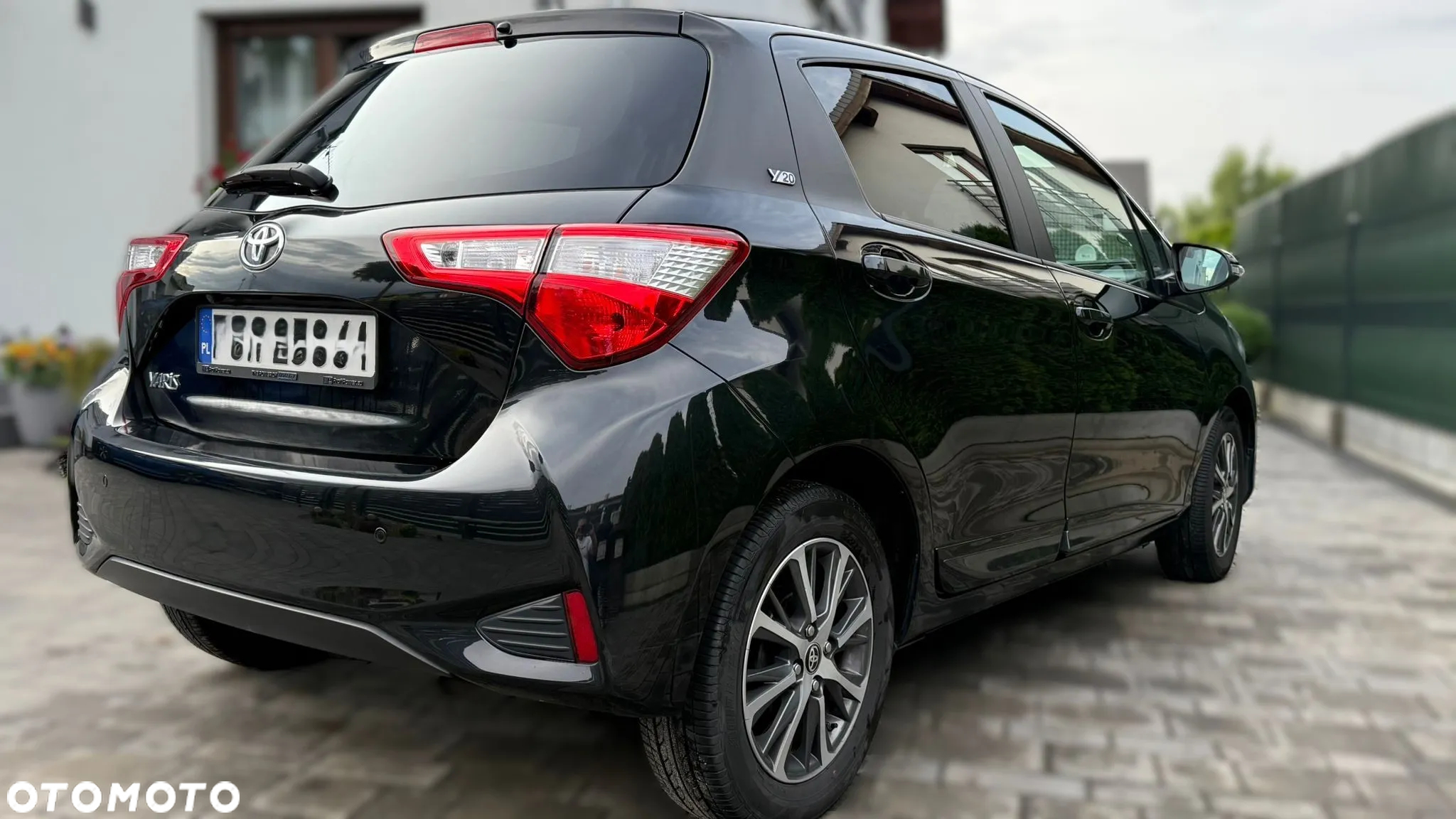 Toyota Yaris 1.5 20th Anniversary - 4