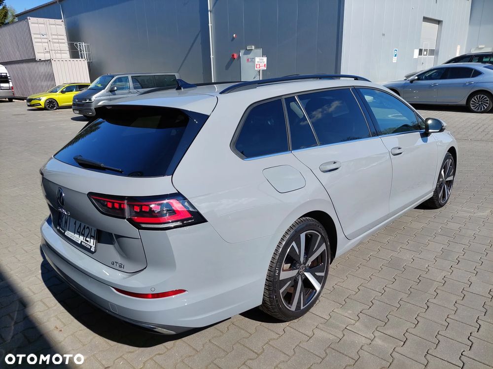 Volkswagen Golf - 5