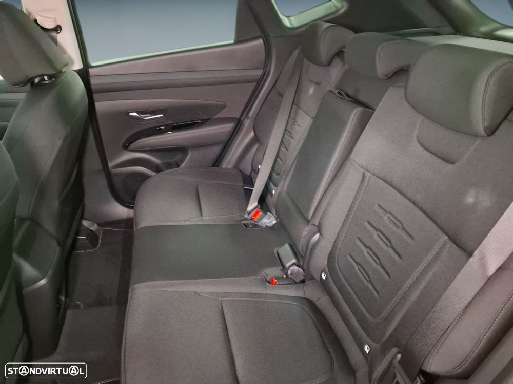 Hyundai Tucson 1.6 T-GDI HEV Premium - 14