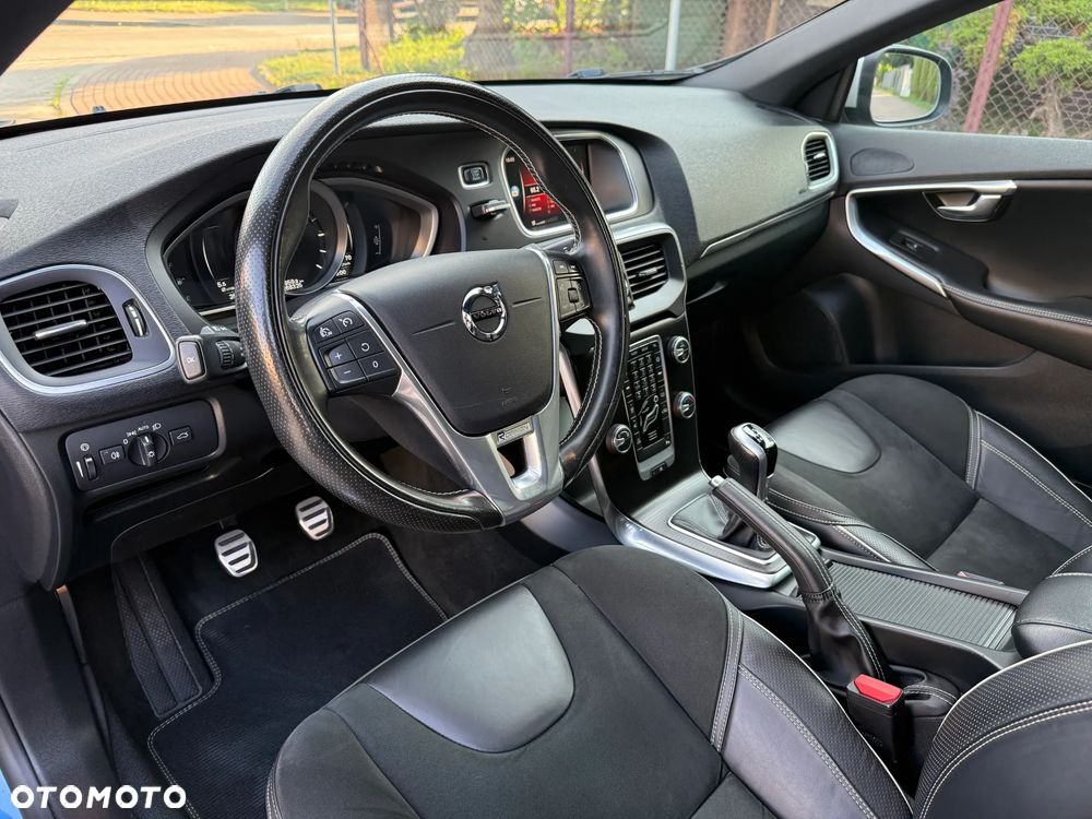 Volvo V40 D2 RDesign - 13