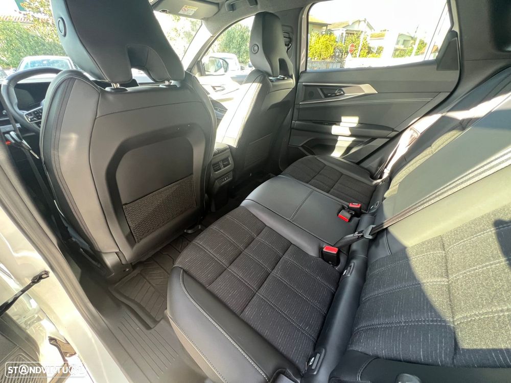 Renault Austral 1.2 E-Tech Iconic - 7