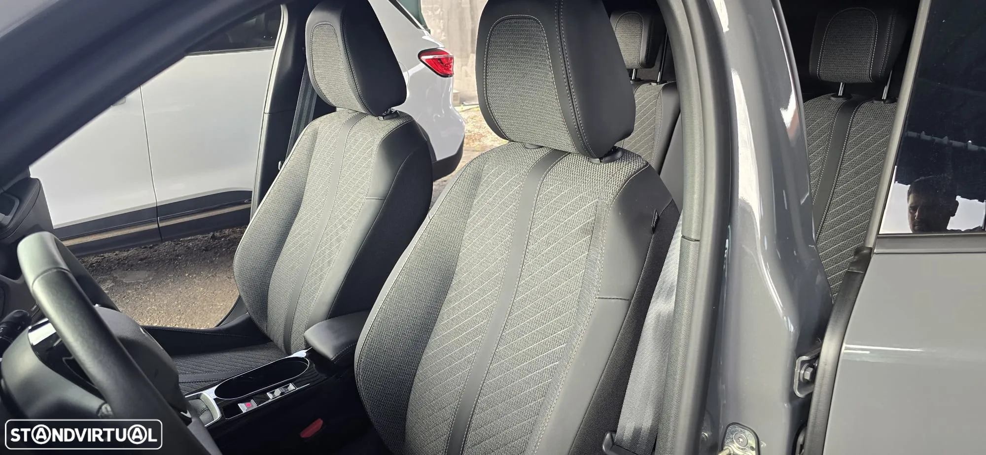 Peugeot 2008 PureTech 100 Allure - 17