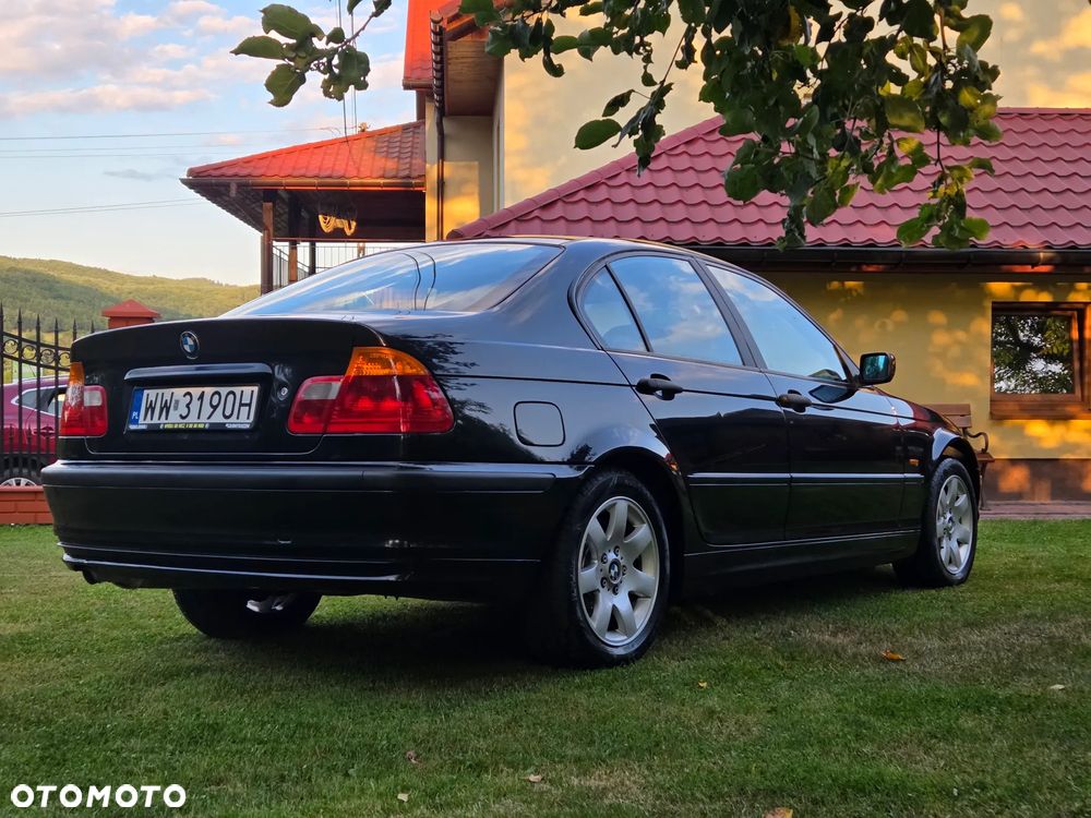 BMW Seria 3 318i - 6