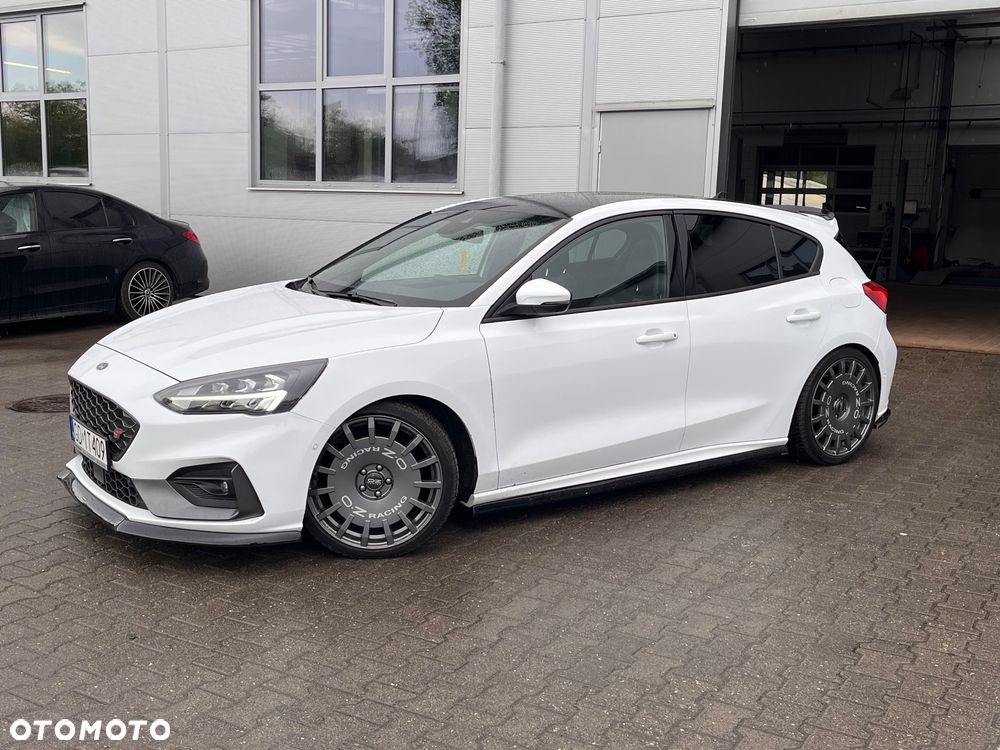 Ford Focus 2.0 EcoBlue ST - 2