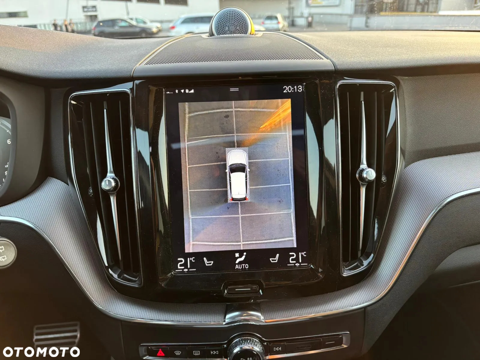 Volvo XC 60 T6 AWD Geartronic RDesign - 13