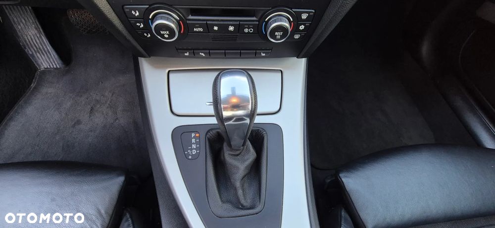BMW Seria 3 325i - 15