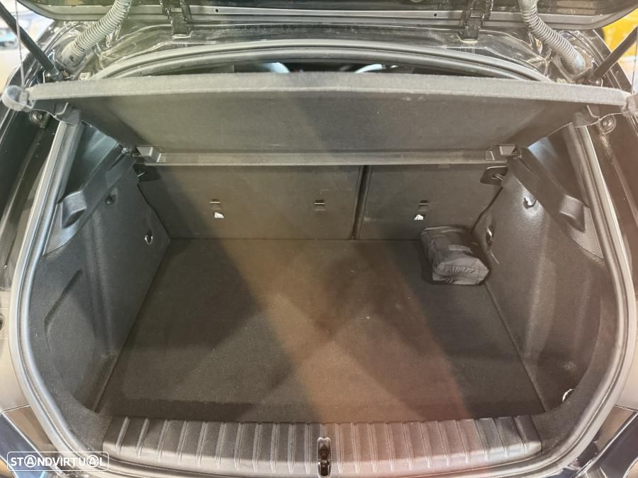 BMW 116 d Pack Desportivo M - 34