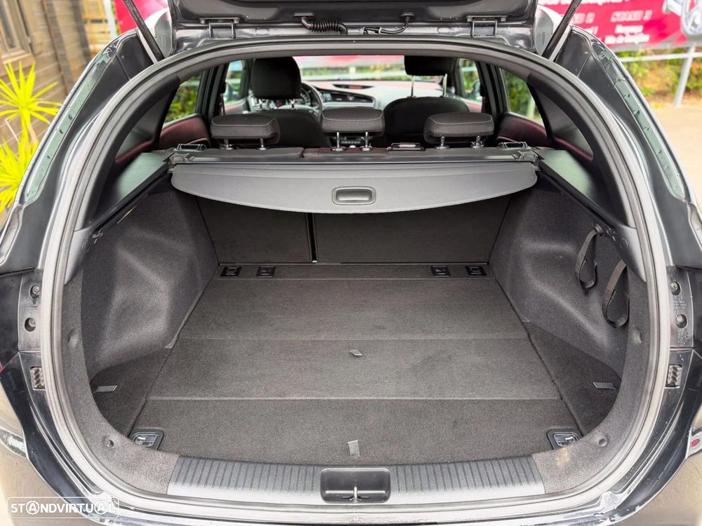Kia Ceed SW 1.6 CRDi GT Line - 13