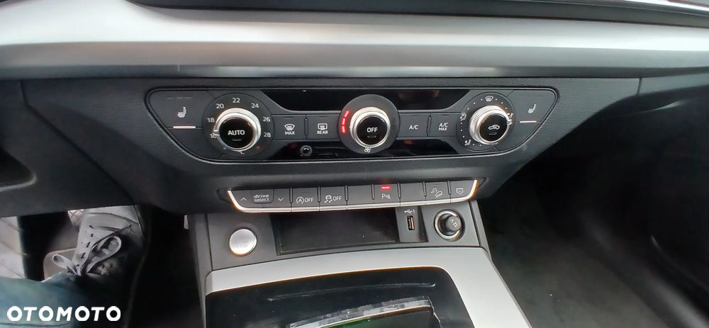Audi Q5 35 TDI S tronic S line business - 16