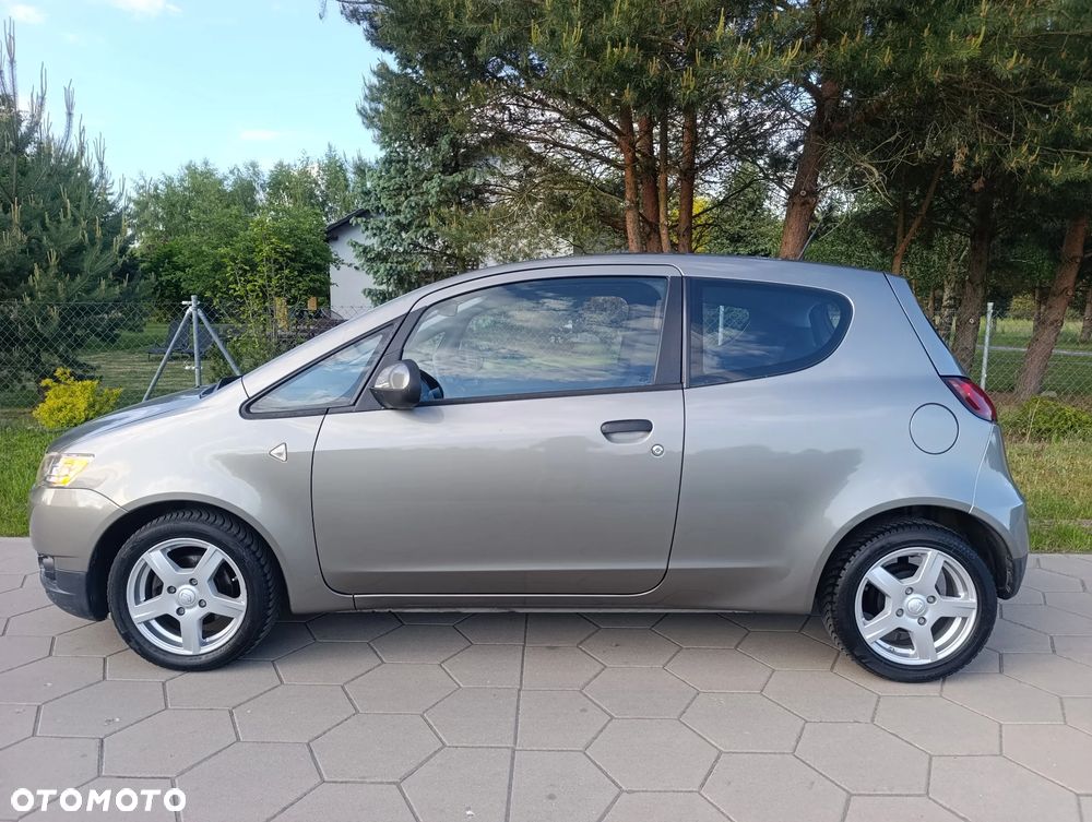 Mitsubishi Colt - 8
