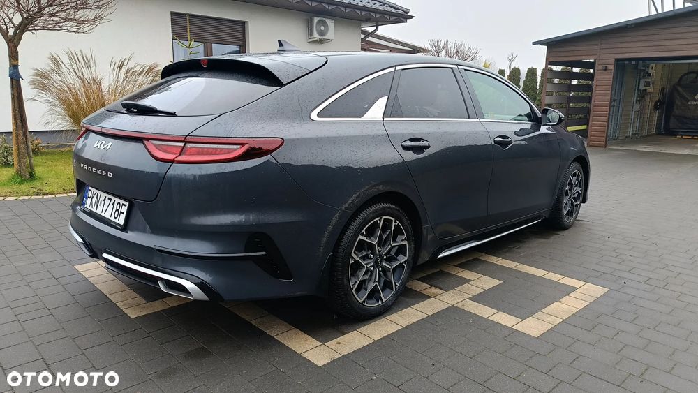 Kia ProCeed - 24