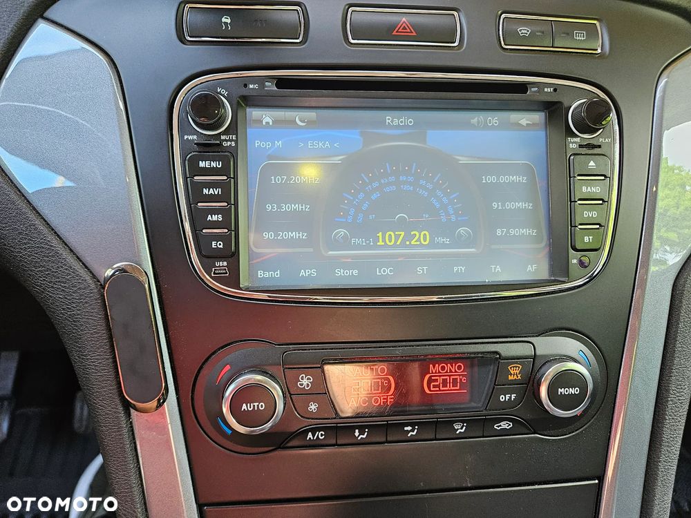 Ford Mondeo 2.0 Ambiente - 32